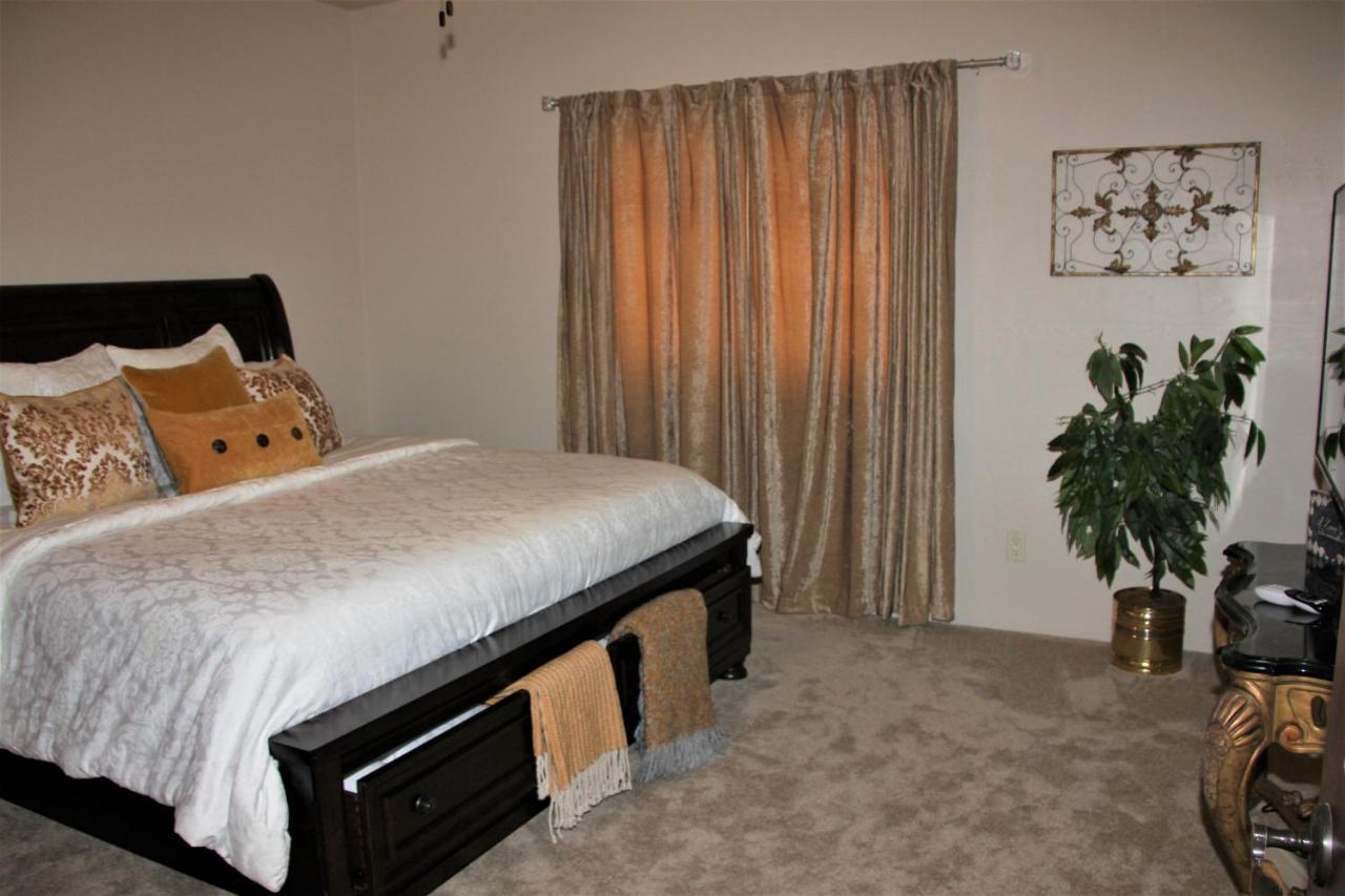 Your Home Away From Home Tucson Exterior photo